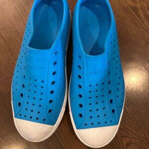 Native Shoes Size 5J